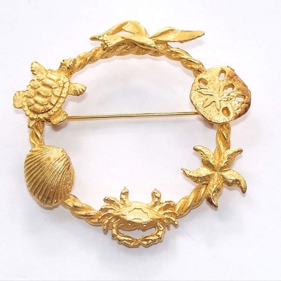 Beach Dwellers Jewelry - FINAL PRICE DROP Beach Dwellers Brooch/Pin Approx 2"  Gold-Plated